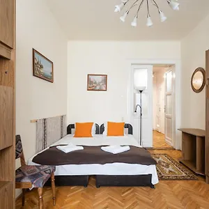  Appartement Bpr W21 Retro With Balcony Hongarije