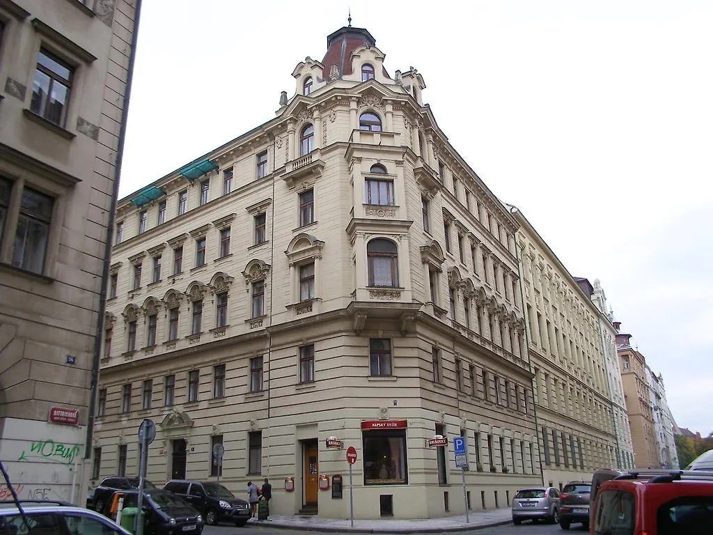 Ferienwohnung Luxury Loft Prag Apartment